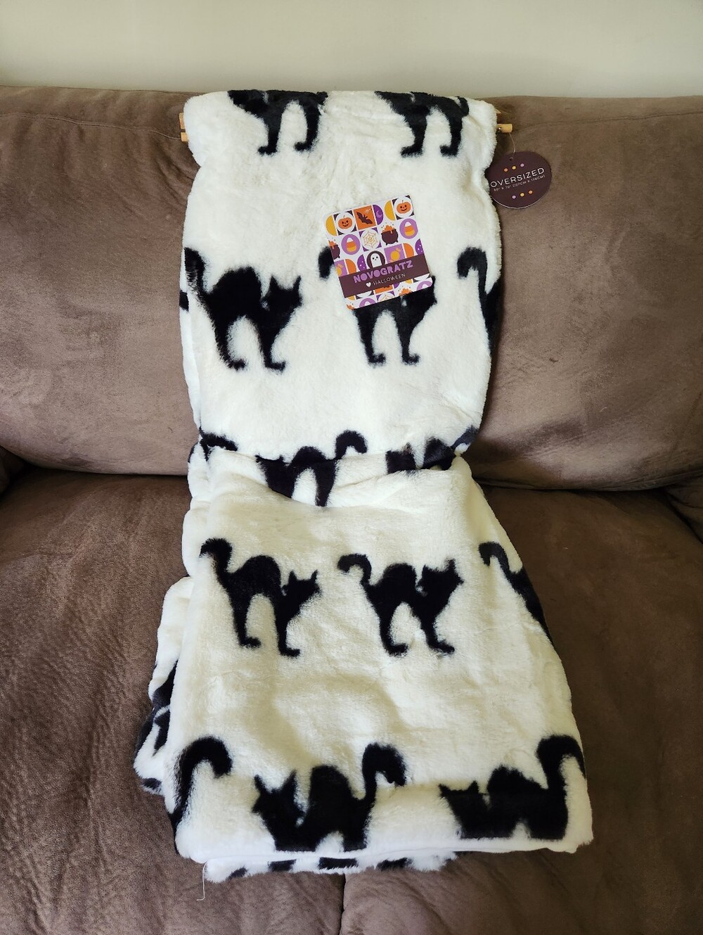 Novogtatz Halloween Faux Fur Blanket Oversized 50"x70" NWT